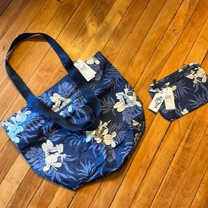 Aloha Collection Day Tripper Bag and Travel Pouch